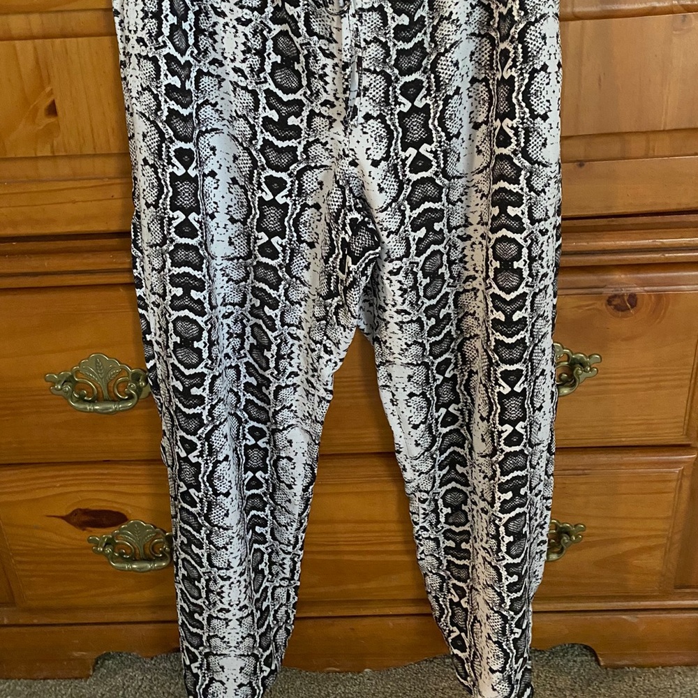 Women’s Leopard Print Joggers